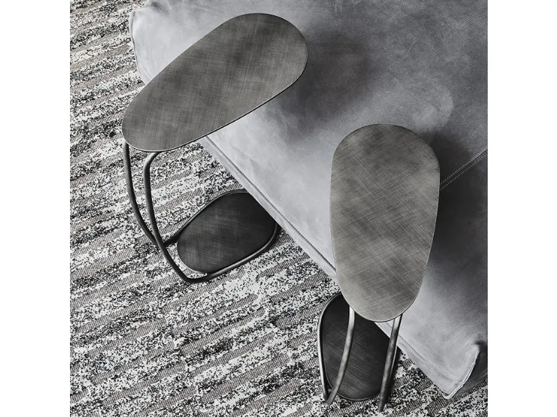 Tavolino con base e piano in acciaio verniciato Yago di Cattelan Italia