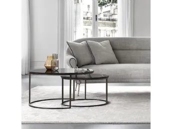Il tavolino Brass 80+60 di Tosconova unisce design moderno e praticità con la sua struttura a due al
