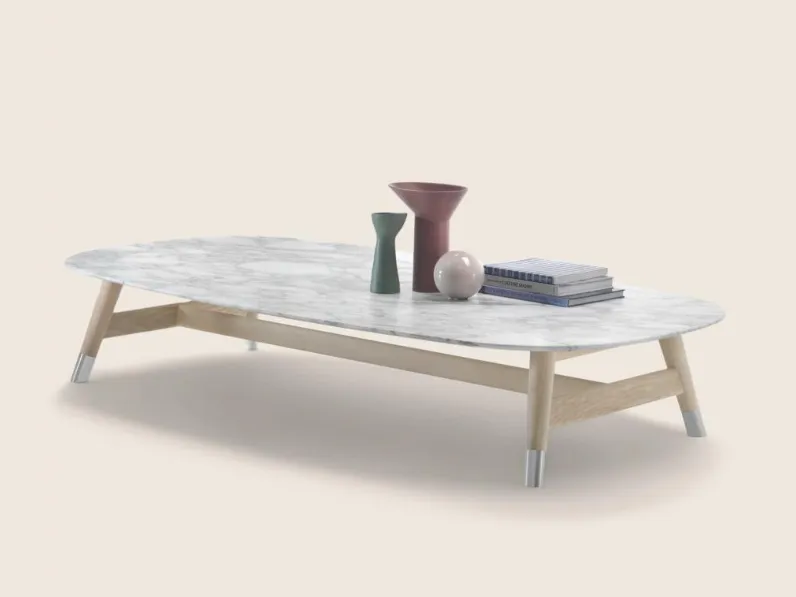 Tavolino Desco in marmo con base in legno di Flexform
