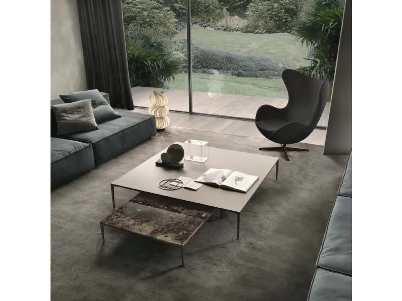 Tavolino quadrato Tray in marmo o laccato di Rimadesio