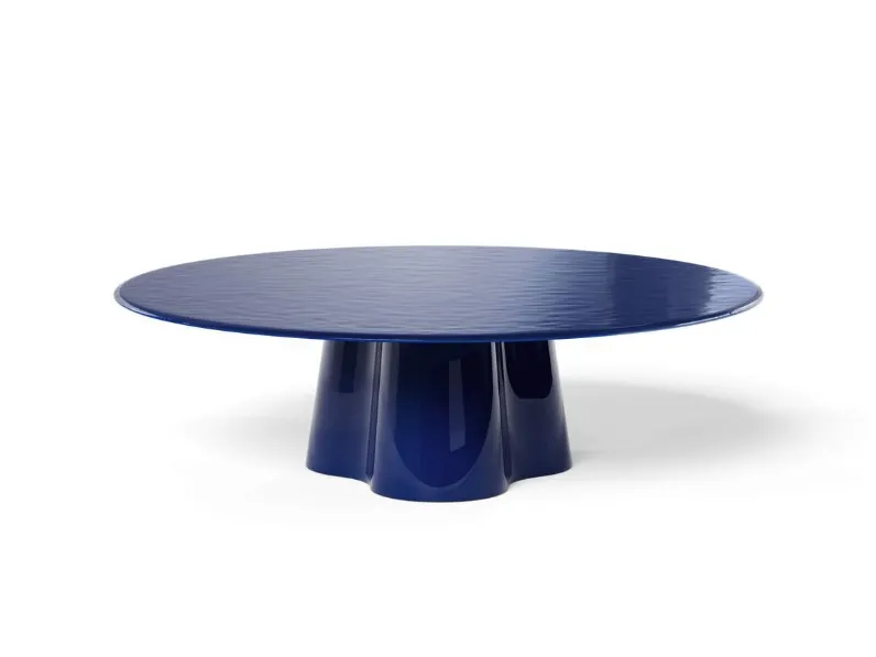 Tavolino Treflo in vetro laccato di Cassina