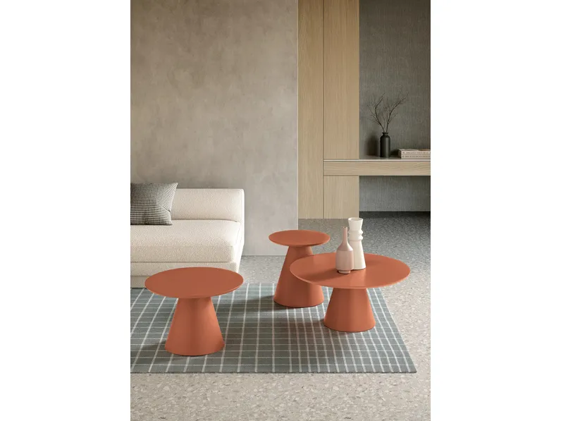 Tavolino Triade con piano in MDF e struttura in metallo verniciato di Ikone Casa