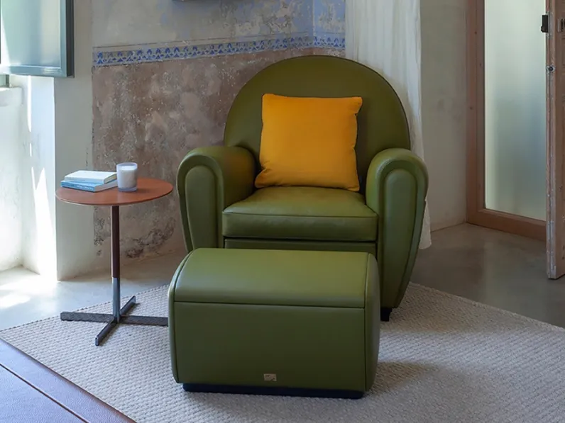 Pouf contenitore Vanity Fair in pelle di Poltrona Frau