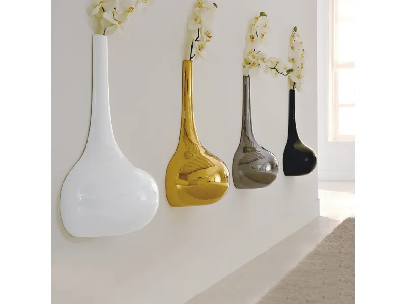 Vaso da muro Chimney Fifty di Adriani e Rossi