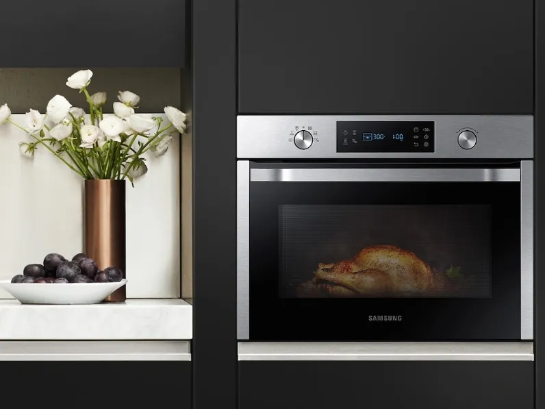 Forno Microonde Compact NQ50K3130BS di Samsung
