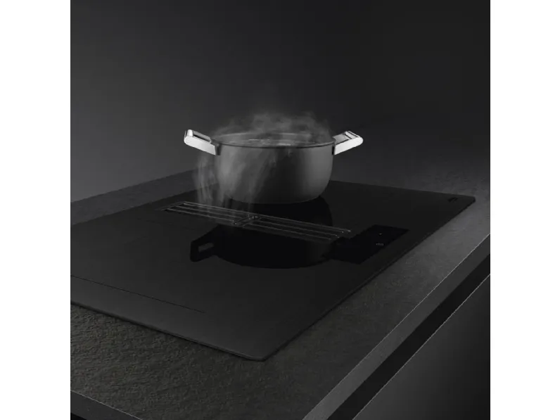 Piano Cottura Induzione con cappa integrata di Smeg