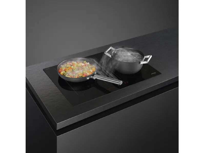 Piano Cottura Induzione con cappa integrata di Smeg
