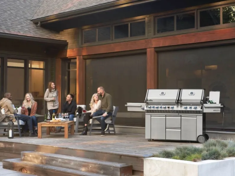 Barbecue PRESTIGE PRO 825 RSBI Gas Grill di Napoleon