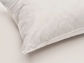 Il guanciale Vispring in piuma d'anatra europea offre un supporto ergonomico e un comfort ineguaglia