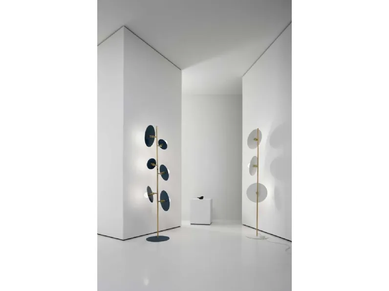 Lampada da terra con struttura in acciaio e ottone 33giri di Vesoi