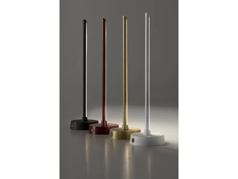 Lampada da tavolo A_lato di Vesoi