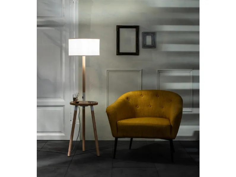 Lampada da terra Acrux in legno di faggio con paralume in tessuto di Stones