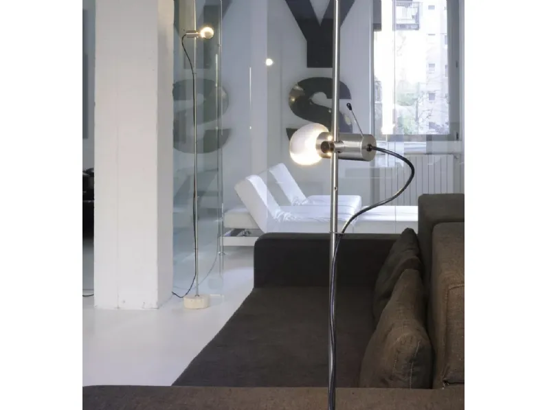 Lampada da terra orientabile e regolabile in metallo con base in Travertino Agnoli di Oluce