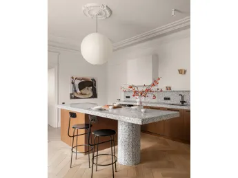 Lampada a sospensione Akari 75A, icona di design minimalista e luminoso.