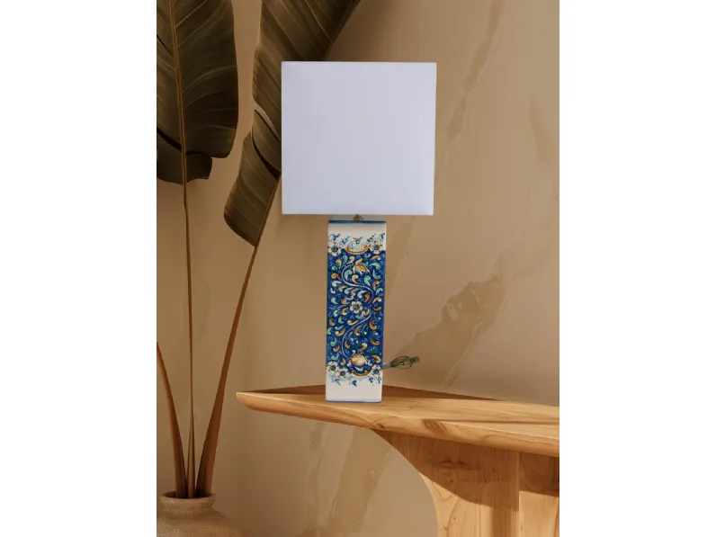 Lampada Quadrata Blu 700 in ceramica di Caltagirone con paralume in tessuto di Alemanna