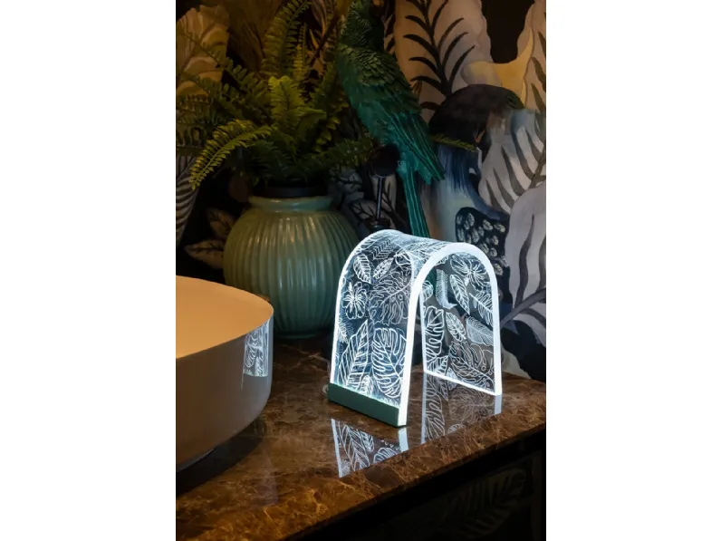 Lampada da tavolo ARC Piccola in cristallo acrilico di Vesta