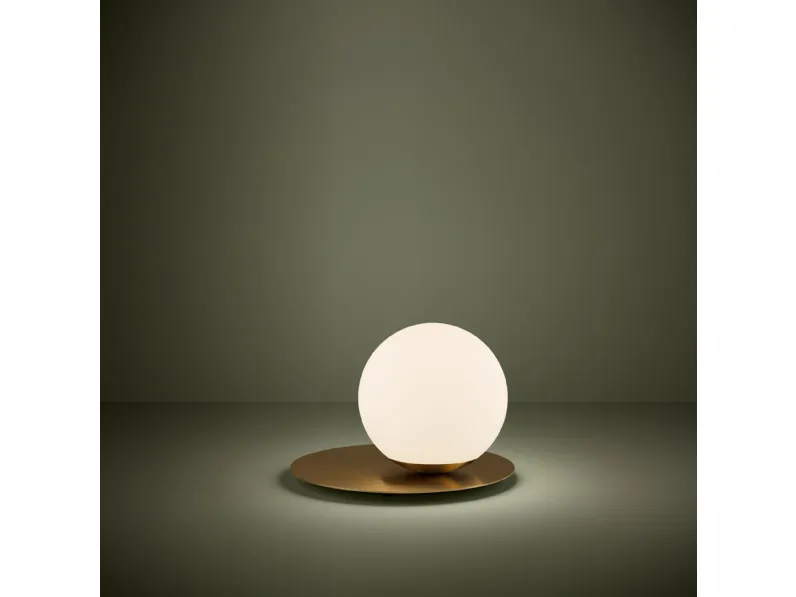 Lampada da tavolo Arenales in vetro opale Bianco opaco con base in acciaio finitura ottone spazzolato di Eglo