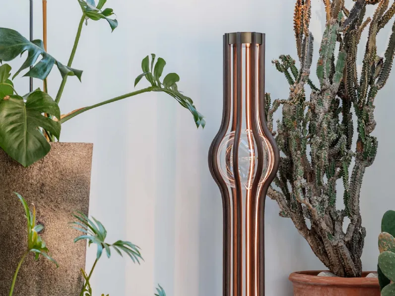 Lampada da terra in legno curvato Ashaa di Natevo