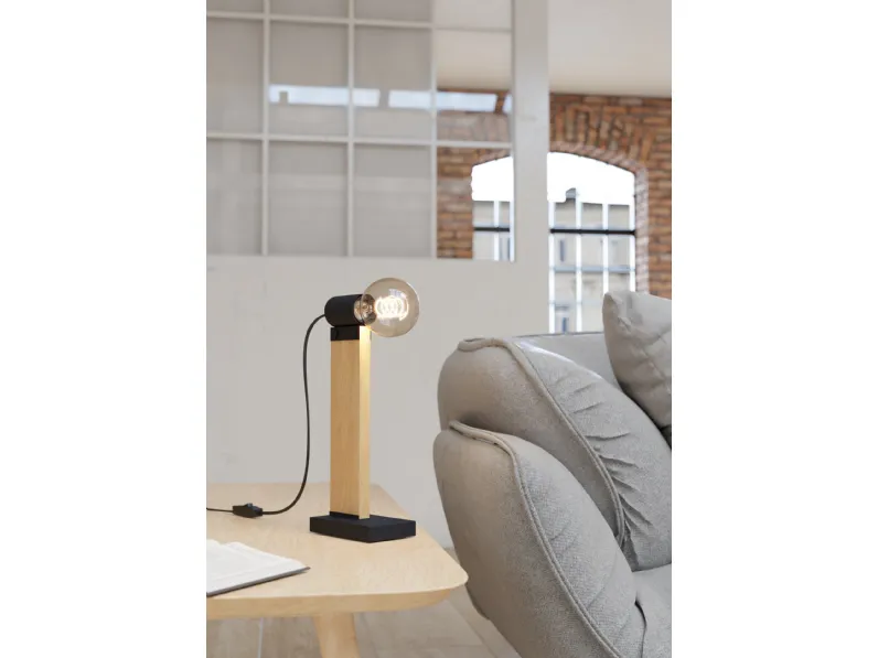 Lampada da tavolo Bailrigg in legno e acciaio di Eglo