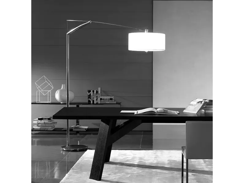Lampada da terra Balance di Vibia