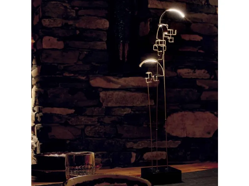 Lampada da tavolo in acciaio Boucle di Dcw