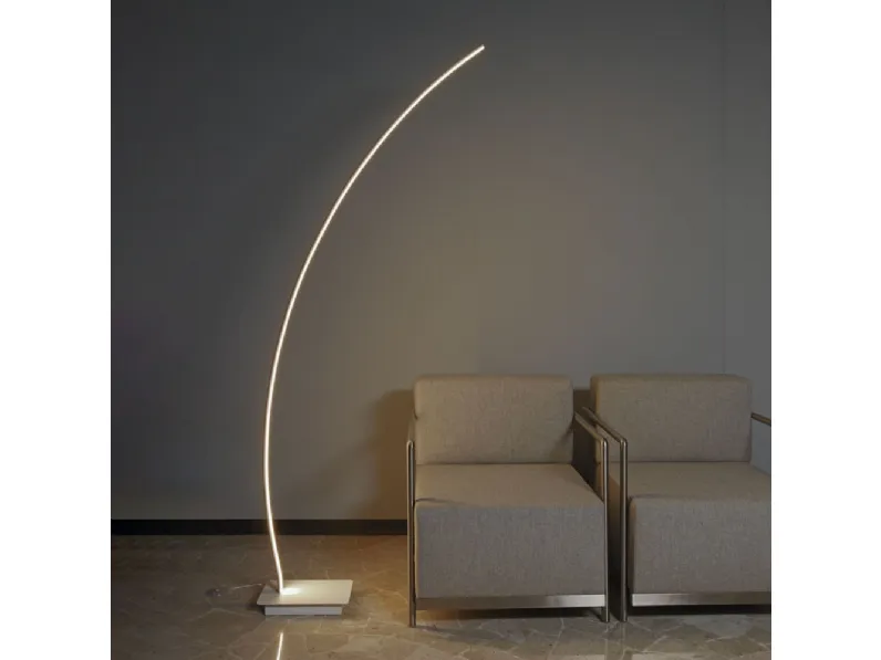 Lampada da terra Bracket di Vivida International