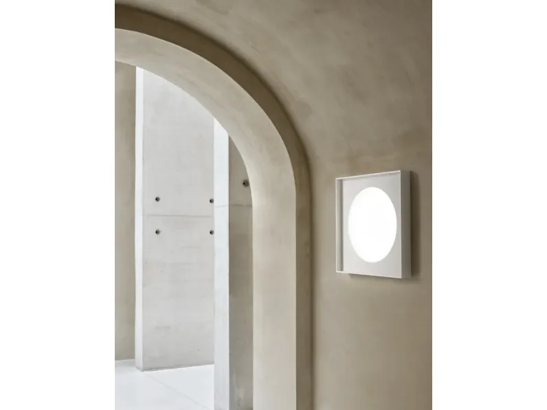 Lampada da parete a luce diretta in alluminio con riflettore in tecnopolimero Cassette di Luceplan