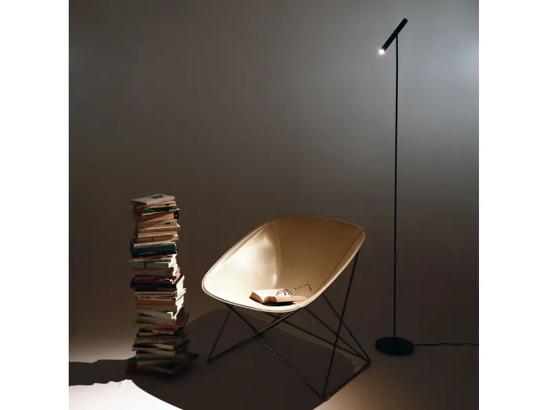 Lampada da terra orientabile in alluminio Ciak di Vivida International