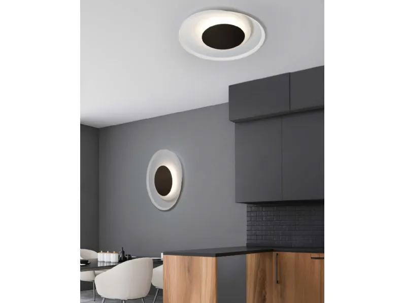 Lampada a soffitto Cleo in metallo curvato di Cattaneo