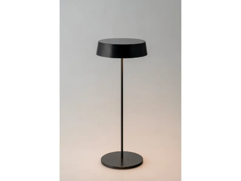 Lampada da tavolo ricaricabile per esterno Cocktail Nero in metallo di F_A_N_ Europe