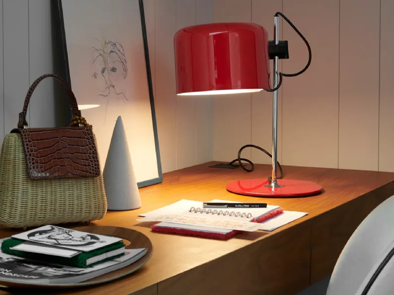 Lampada da tavolo Coupé di Oluce