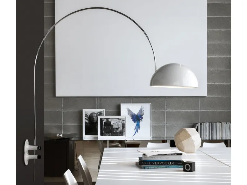 Lampada da parete con calotta semisferica in metallo Coupé di Oluce