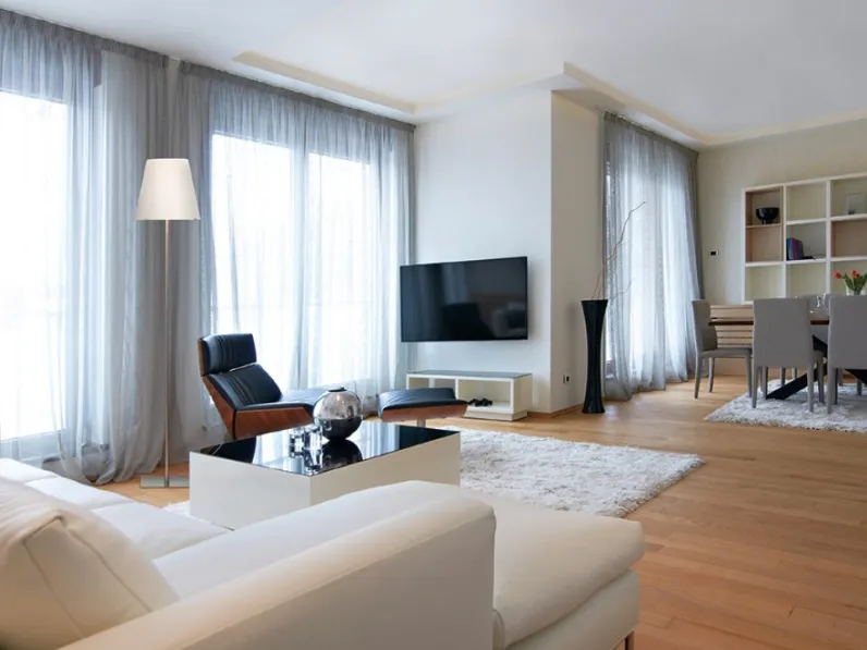 Lampada da terra Dama di Egoluce