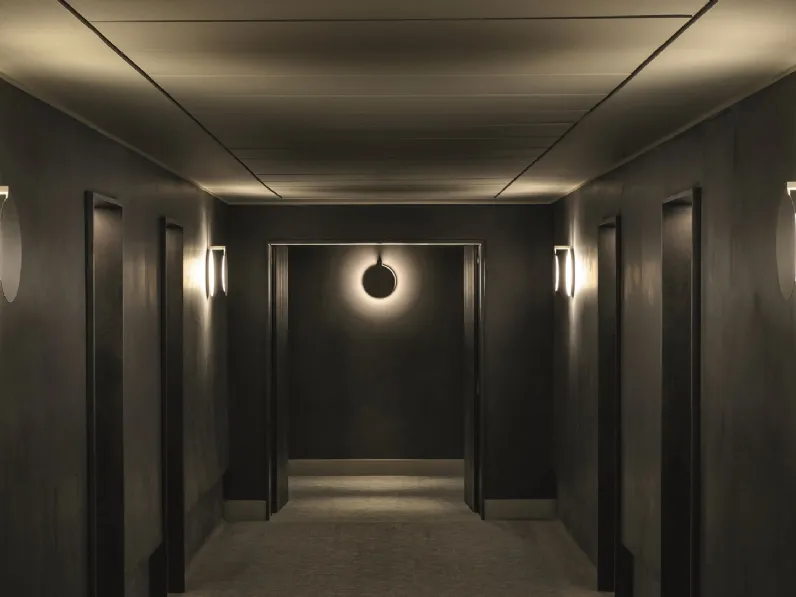 Lampada da parete a luce indiretta e riflessa in metallo Duca di Oluce