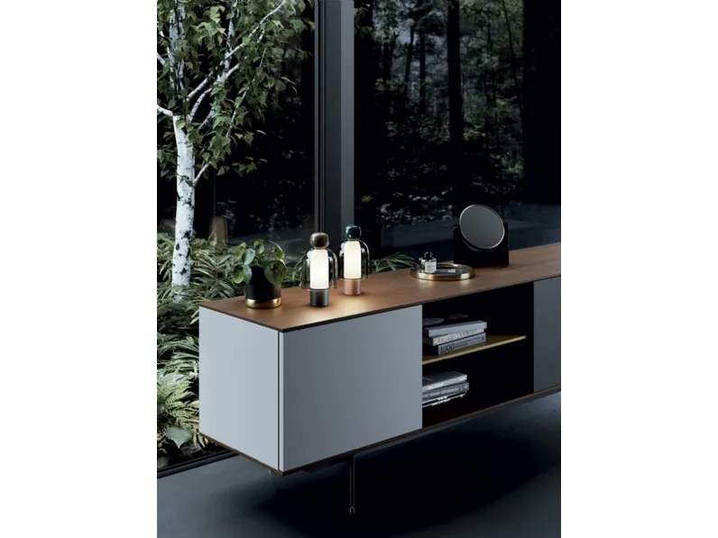 Lampada da tavolo ricaricabile in vero soffiato Easy Peasy di Lodes