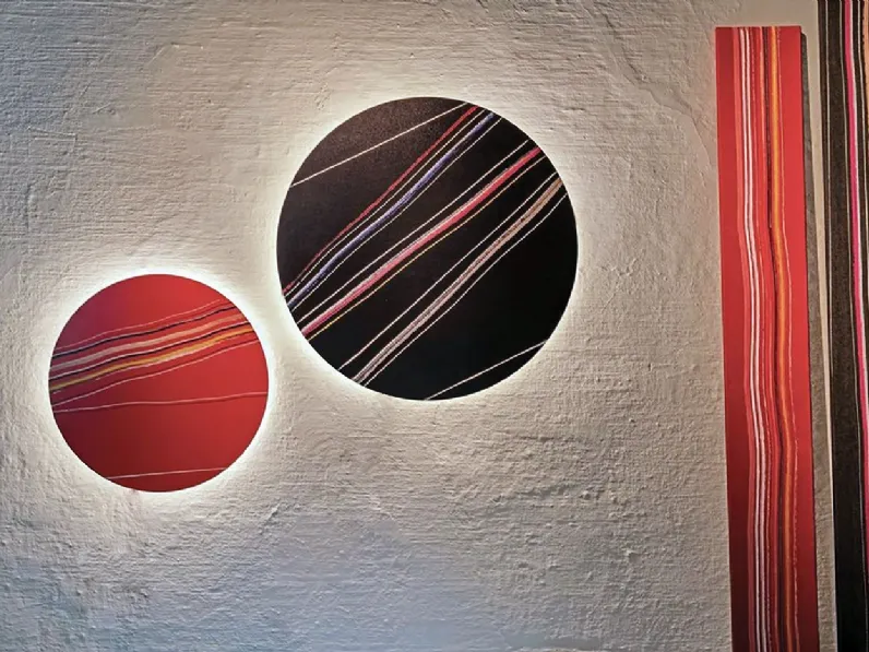 Lampada da parete Moonlight in alluminio e frontale in MDF in diverse finiture di Egoluce