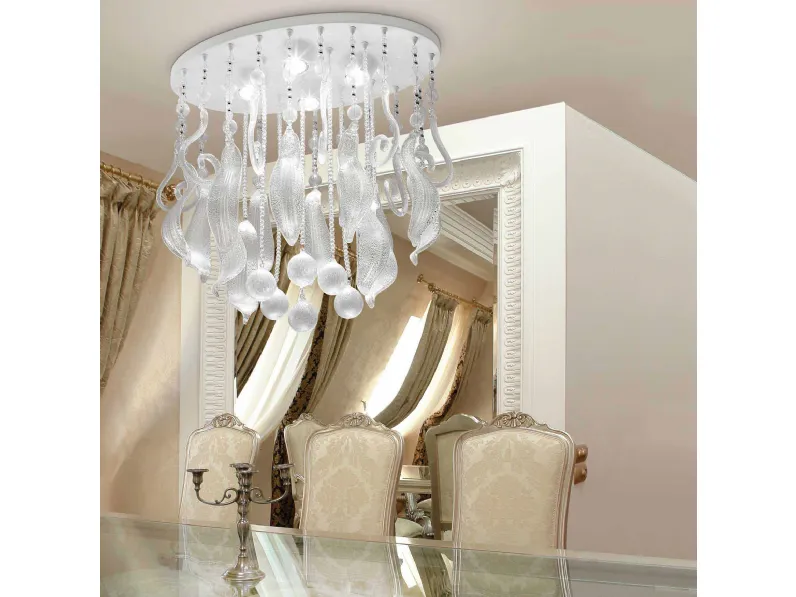 Lampada Elysee in soggiorno classico