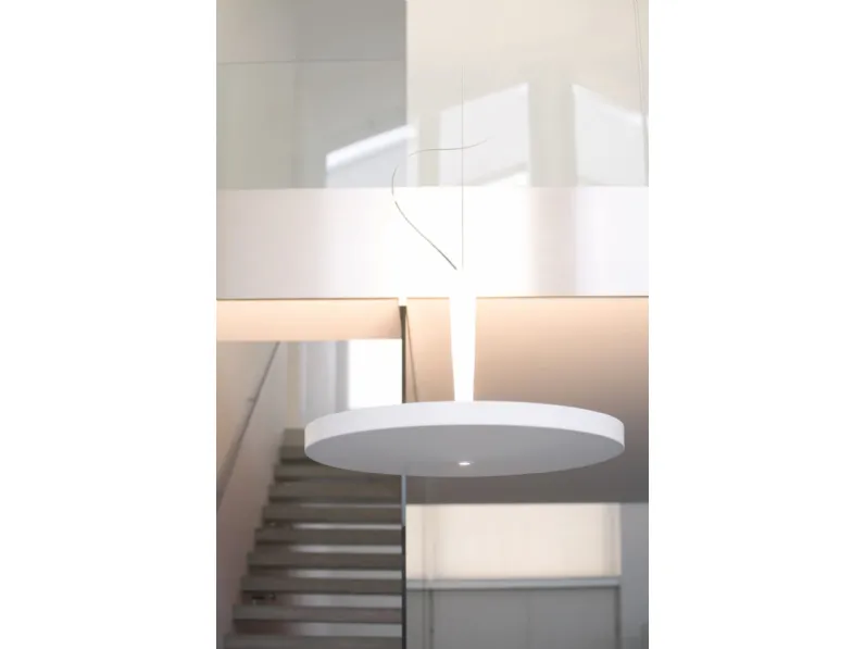 Lampada a sospensione in alluminio verniciato bianco Equilibre di Prandina