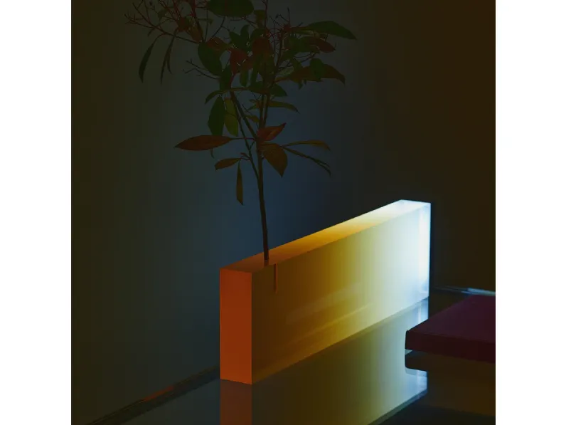 Lampada da tavolo di design in cristallo acrilico Experiment E02 di Vesta