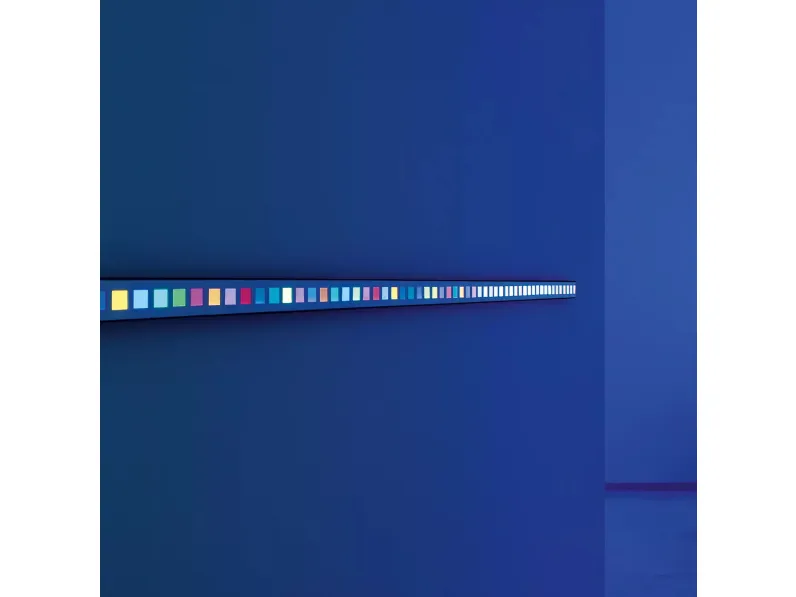 Lampada da parete Film in metallo e policarbonato a led colorati di Davide Groppi