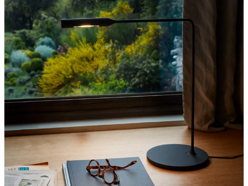 Lampada da tavolo Flo Desk di Lumina