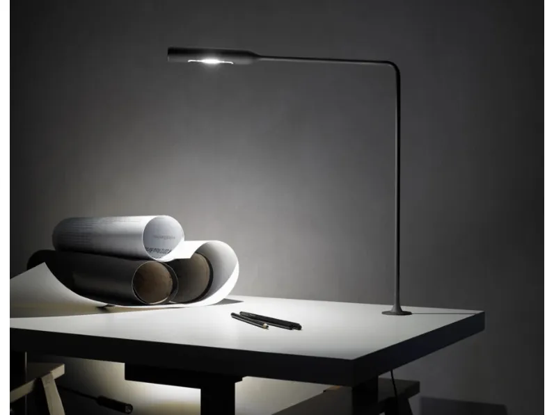 Lampada da tavolo Flo Grommet di Lumina