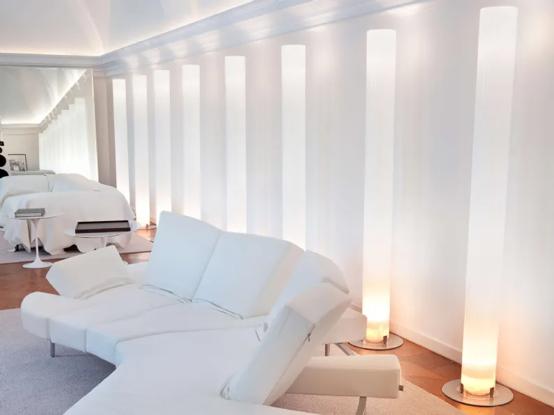 Lampada da terra in PMMA Stylos di Flos