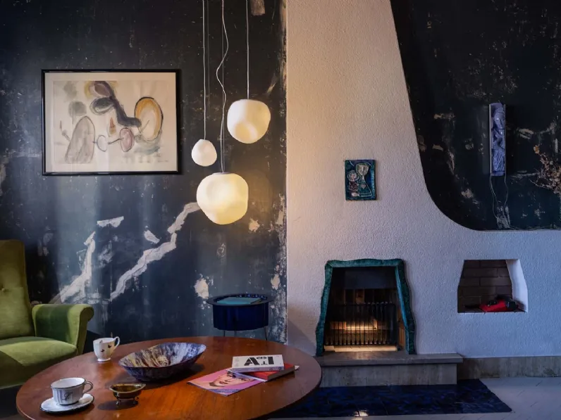 Lampada a sospensione Hoba in vetro soffiato dalla forma irregolare di Foscarini