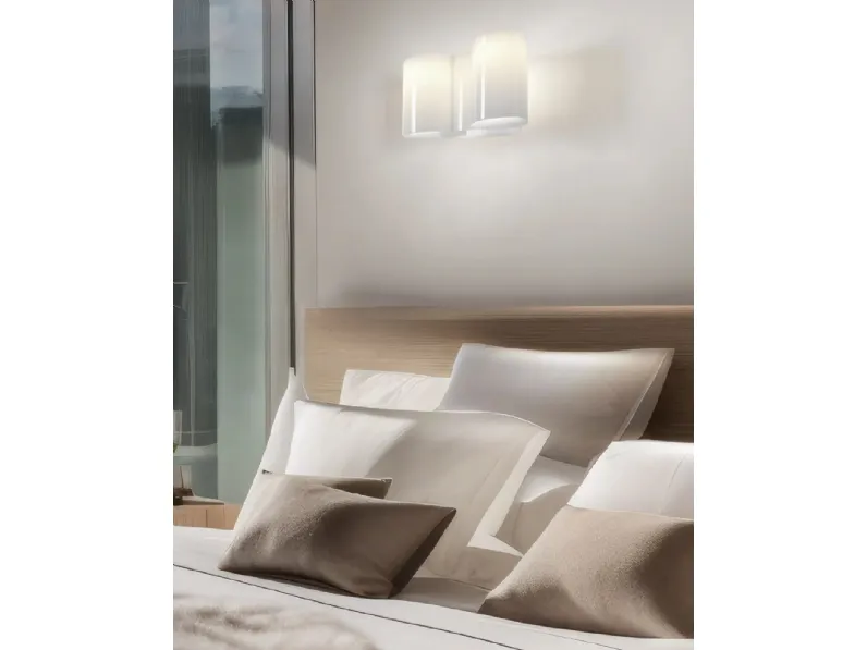 Lampada da parete Honey in policarbonato bianco lucido di Stilnovo