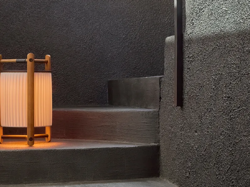 Lampada da tavolo in tessuto e legno Kando di Bover
