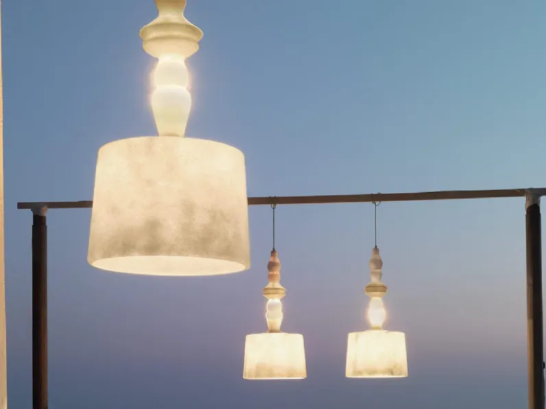 Lampada in vetroresina Alibabig di Karman