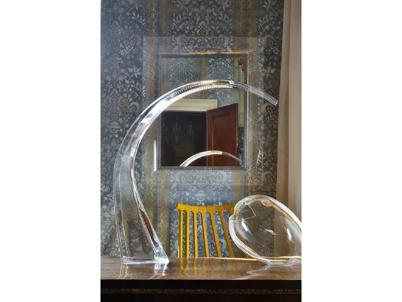 Lampada da tavolo di design Taj in plexiglas trasparente di Kartell