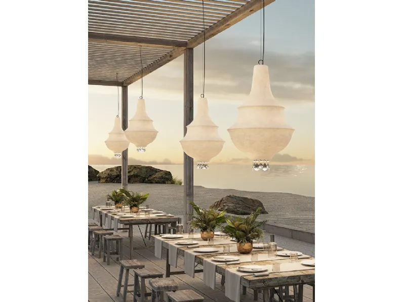 Lampada asospensione in vetroresina Lady D di Karman