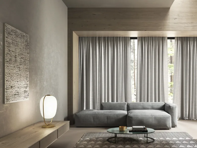 Lampada Lannà che ricorda una lanterna con diffusore in vetro opale e struttura in metallo Table di Kundalini